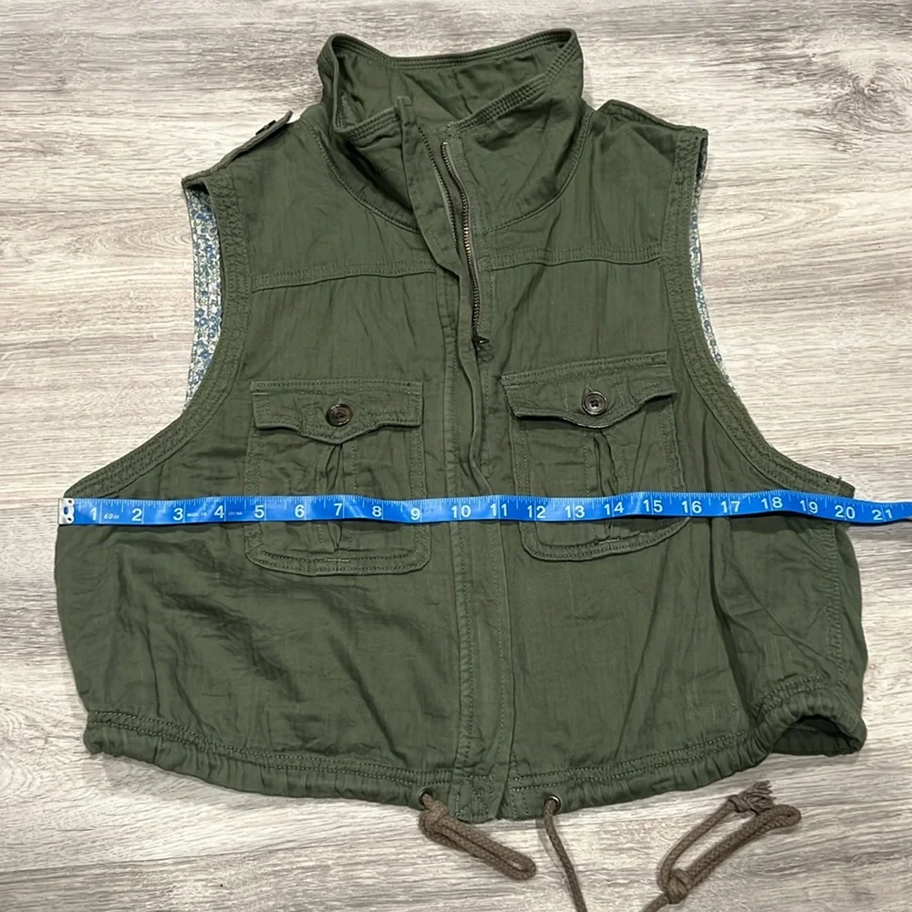 Women's Aerie Olive Green Utility Vest - Picture 3 of 5
